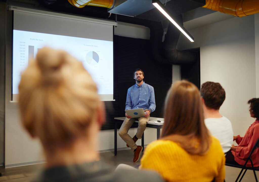 Calendario e Borse di Studio per il Master di secondo livello “Teorie, metodologie e pratiche per misurare l’equità del sistema scolastico – MISEQ”